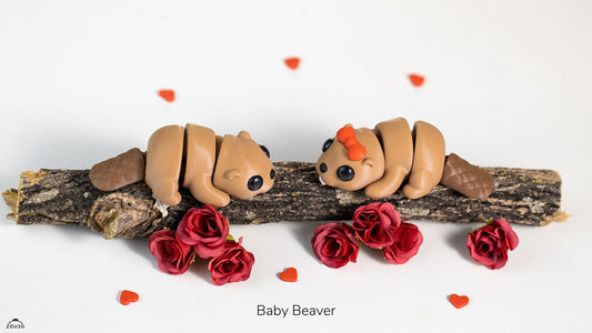 Baby Beaver Keychain – Female Woodland Animal in 3D Print (Brown/Pink)